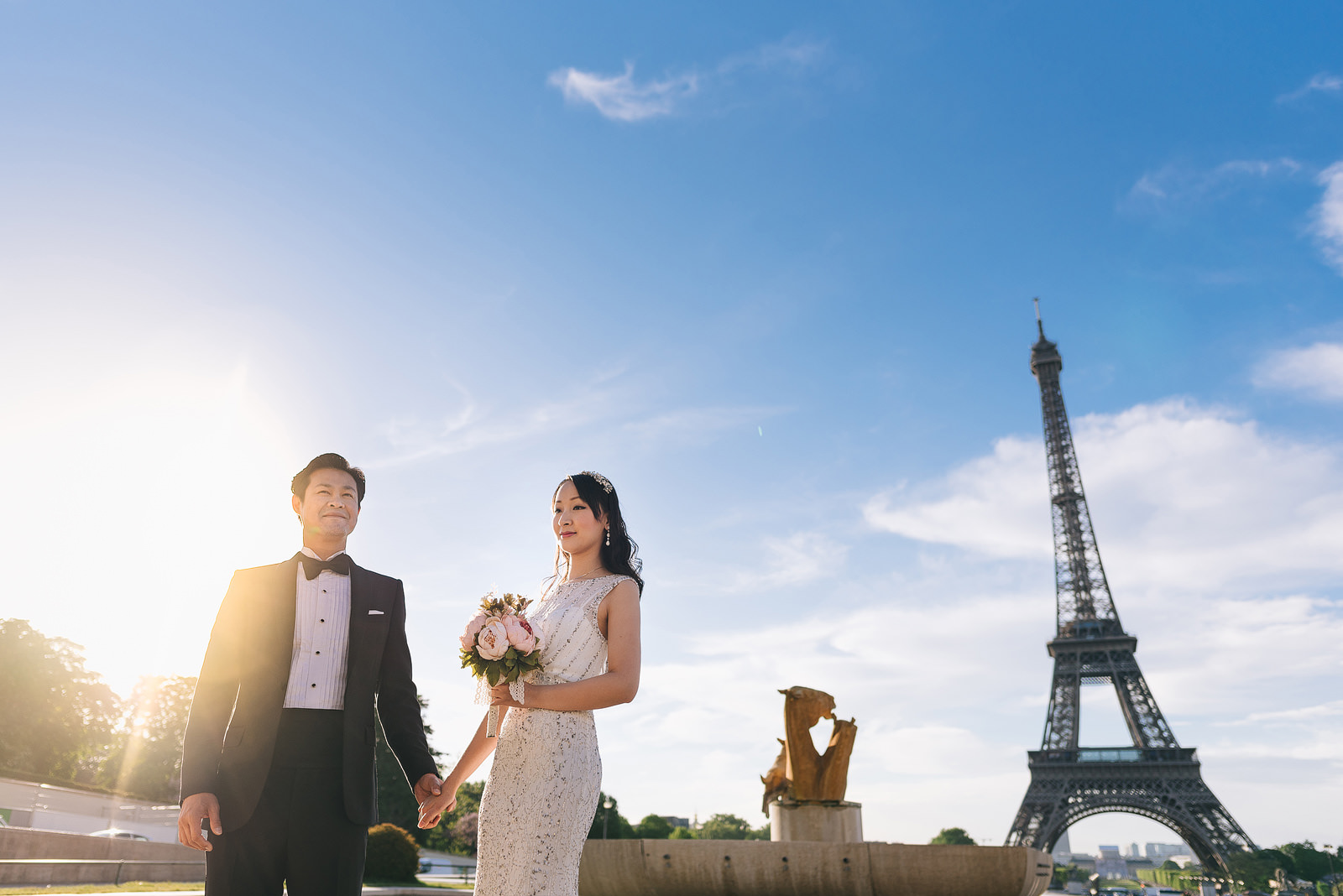 Pre-wedding photography at the Eiffel Tower in Paris